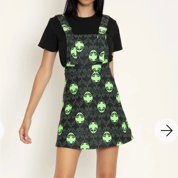 BlackMilk LITTLE GREEN MEN A-LINE APRON DRESS - LIMITED - Picture 1 of 3